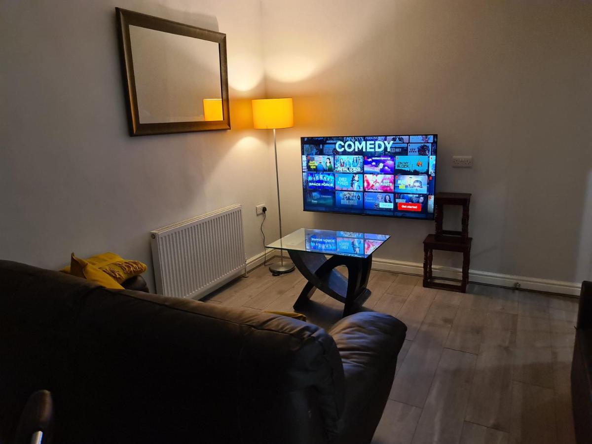Whole House - 4 Bedrooms - Parking - Sleeps 8 Birmingam Exterior foto