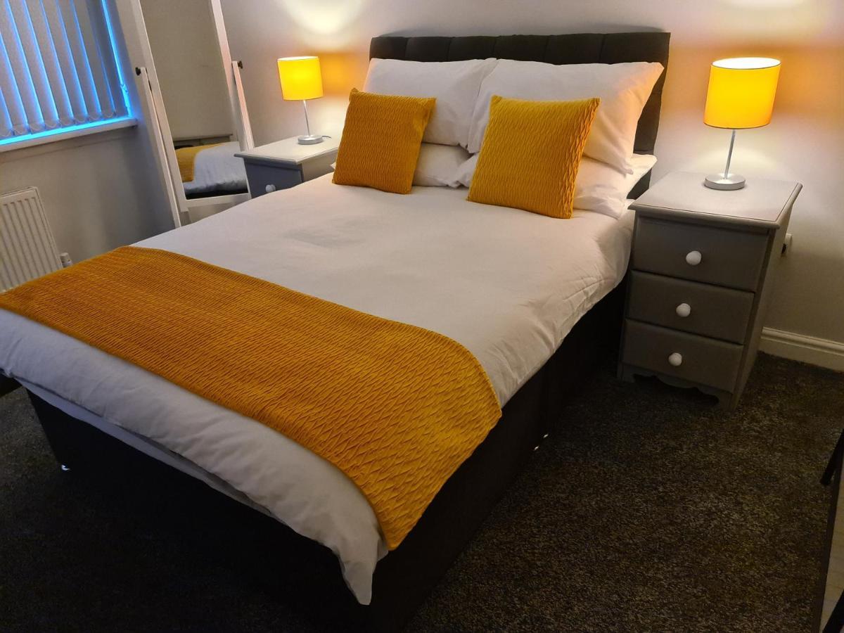 Whole House - 4 Bedrooms - Parking - Sleeps 8 Birmingam Exterior foto